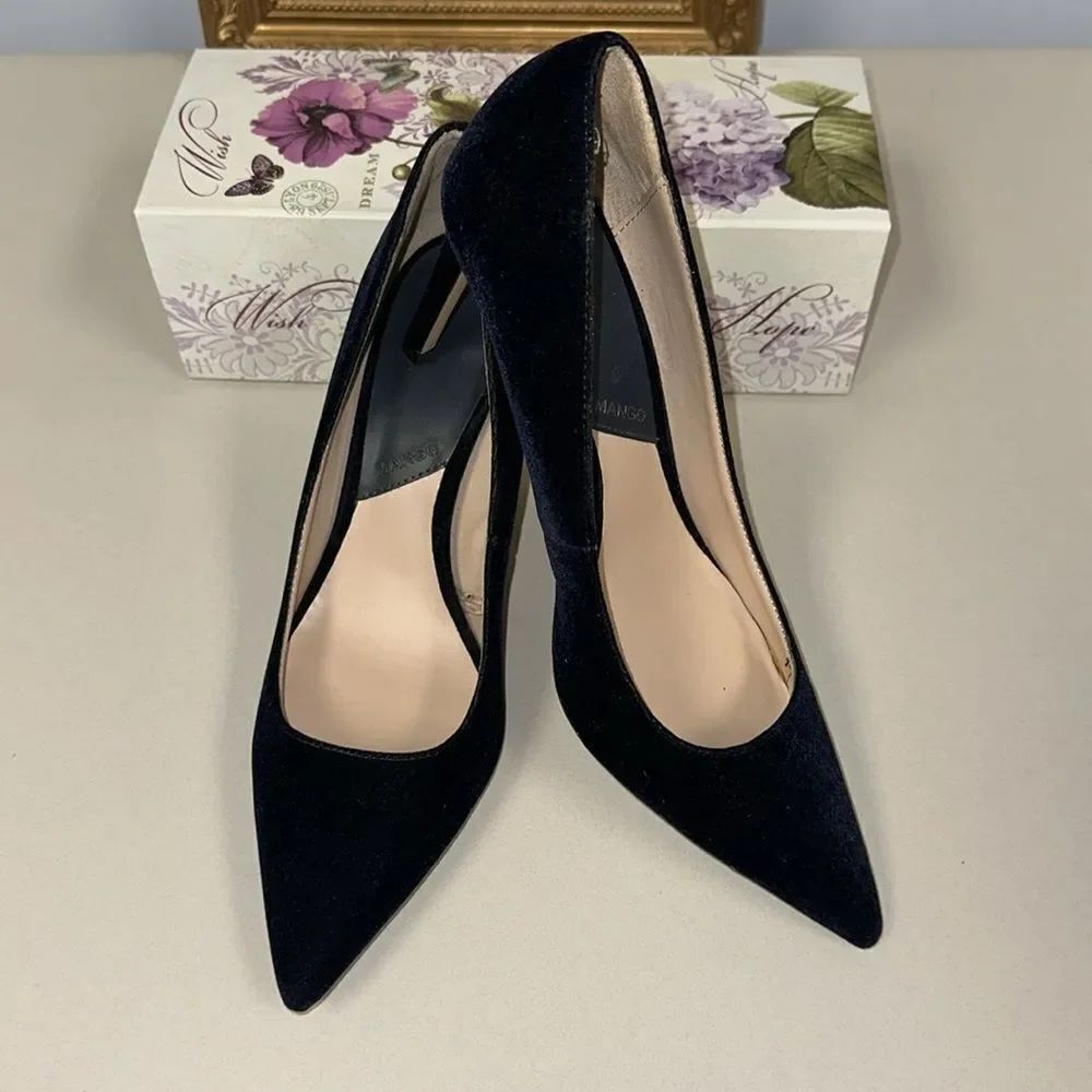 Mango 8-8.5 Midnight Navy Blue Velvet Pumps Stilettos Pointy Toe Heels